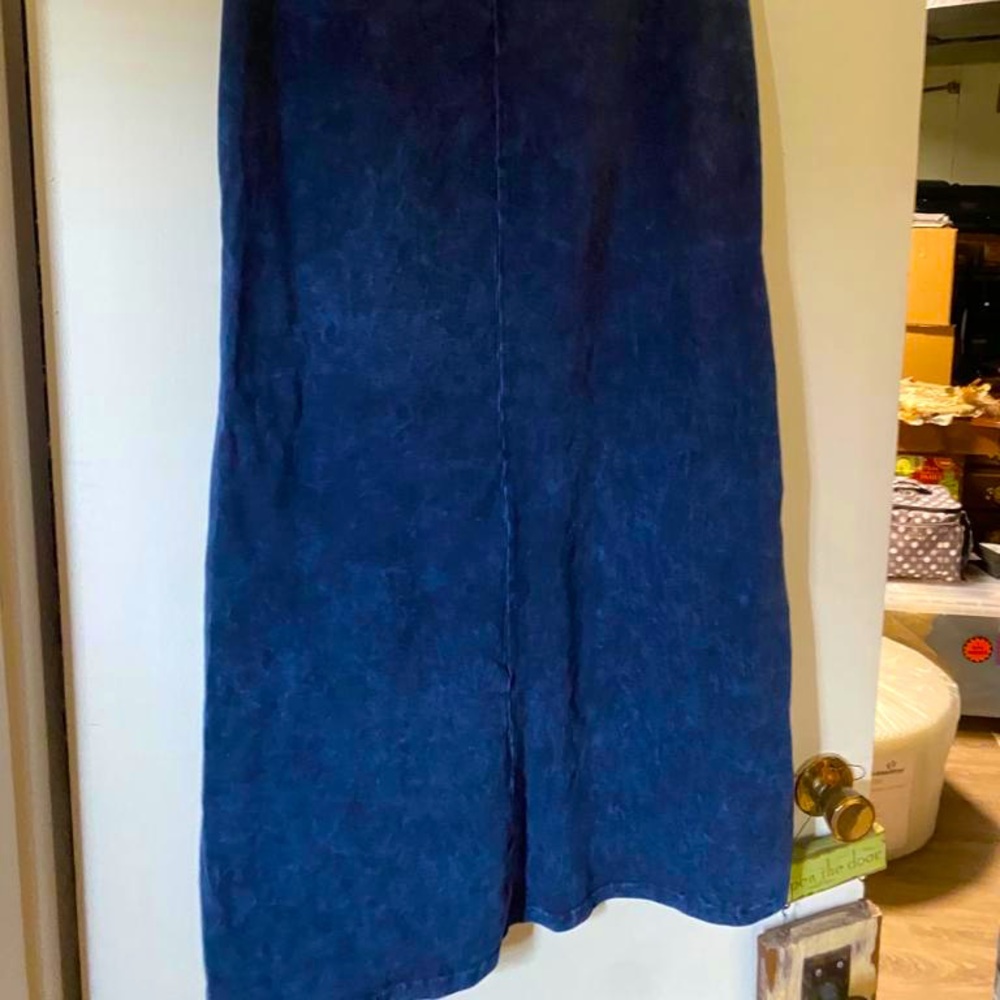 Long stretchy skirt